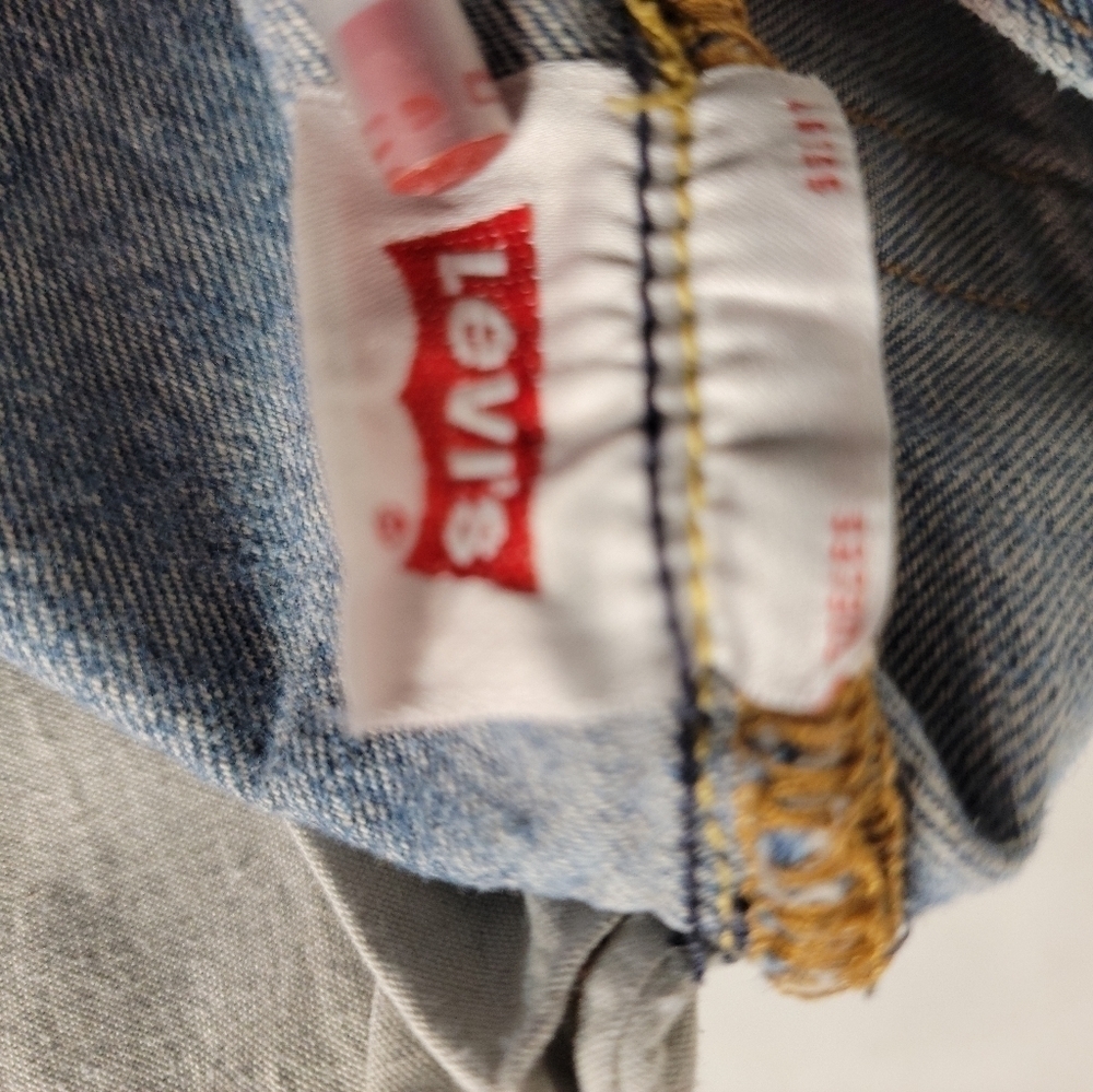 Levi's 501 Denim Shorts Sz 29 Cut-Off Button Fly 100% Cotton - Picture 7 of 9